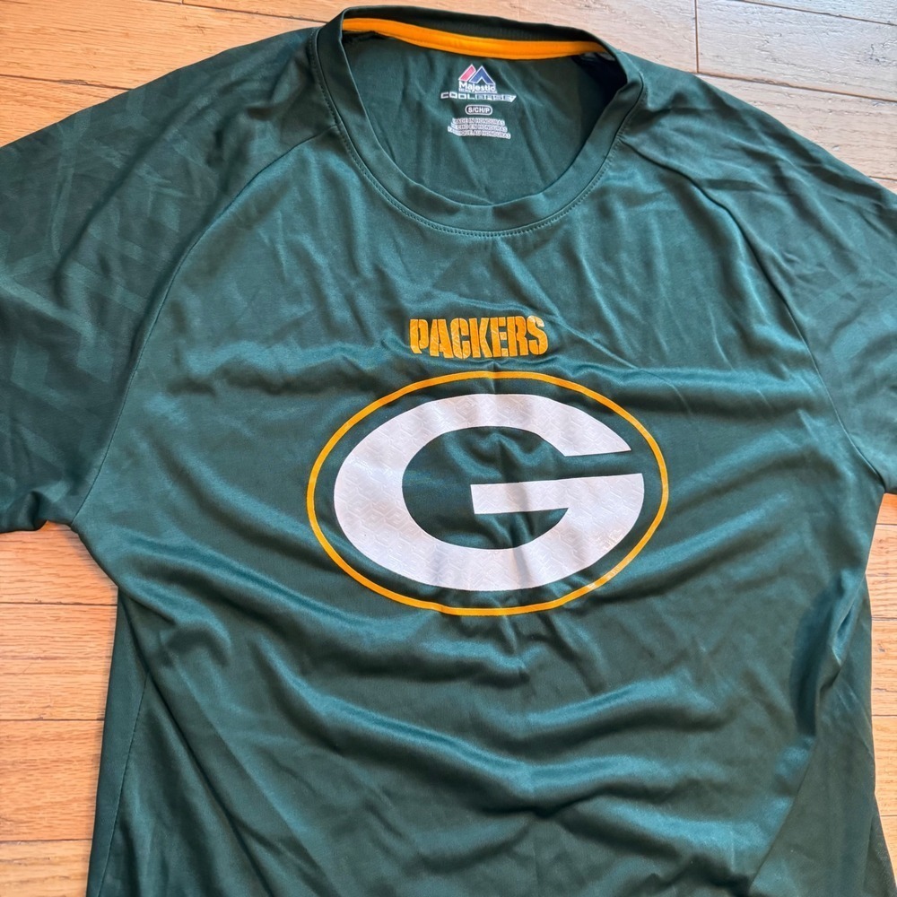 Green Bay Packers Majestic Cool Base Shirt Mens Small Green Performance Tee NFL